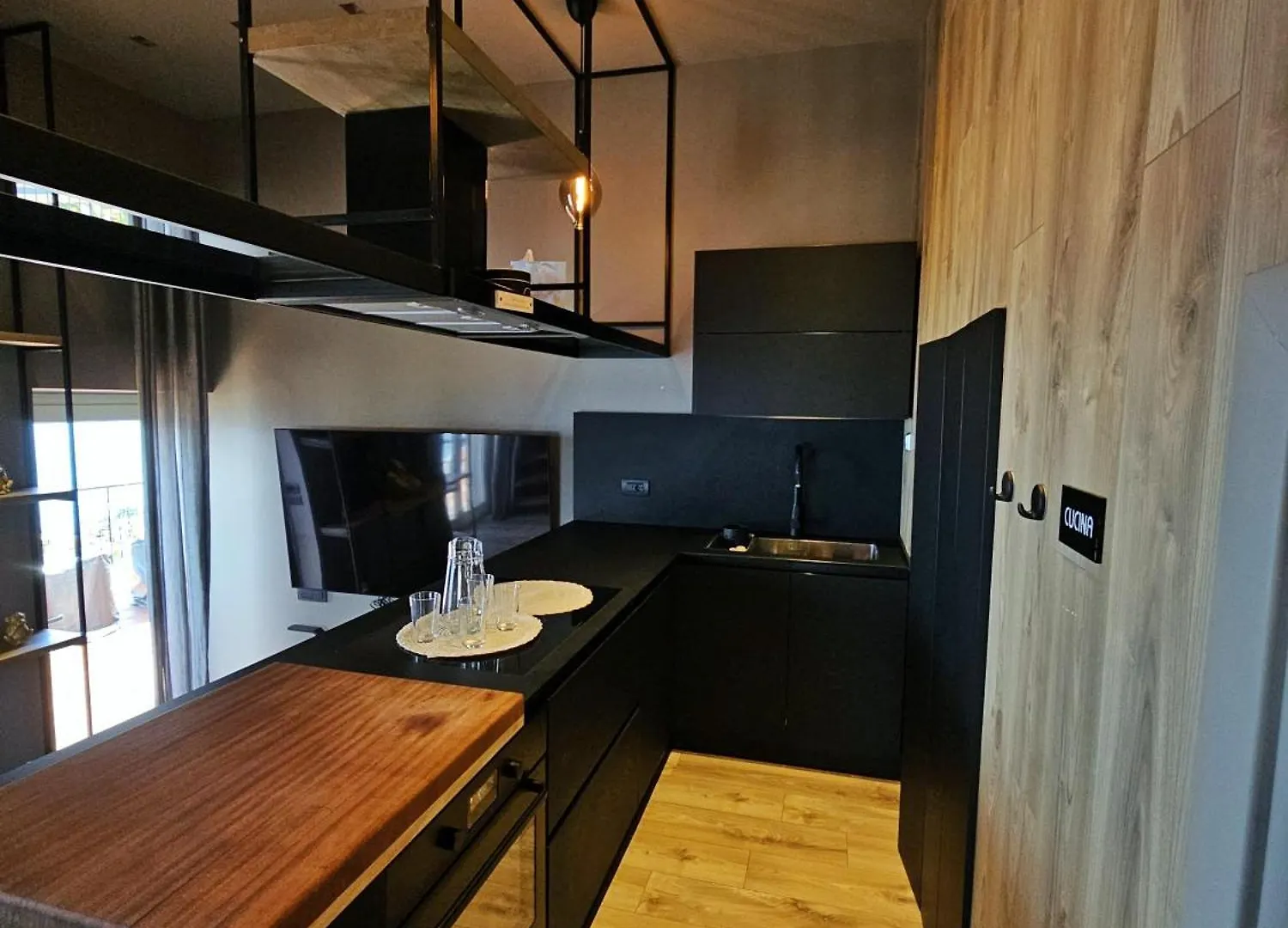 Suite 298 Naples 0*,